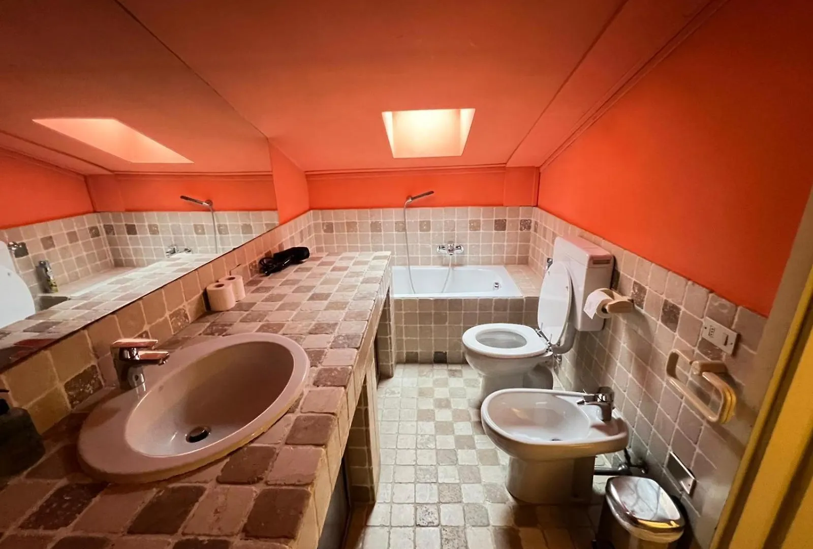 Bergamoinhome Apartment